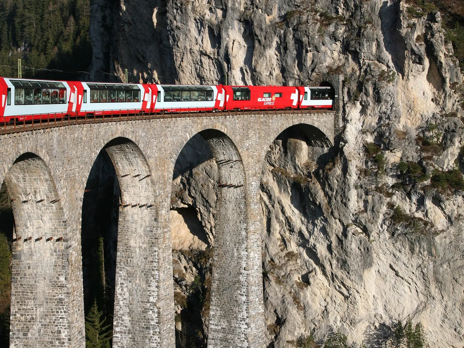 Escapada Alpina · 1 GB · 7 días -- eSIM Suiza